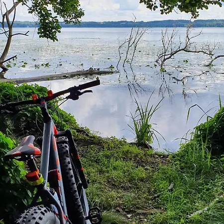 Prázdninový dům Kugelhaus Nordlichter - Skandinavischer Rueckzugsort In Runder Form Am Tollensesee *